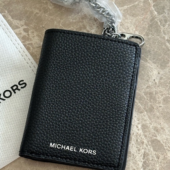 Michael Kors wallet - Picture 3 of 6